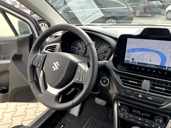 SUZUKI S-CROSS (25/26)