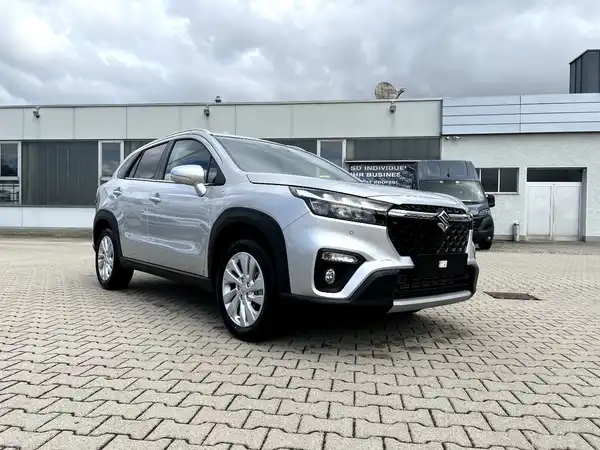 SUZUKI S-CROSS (5/26)