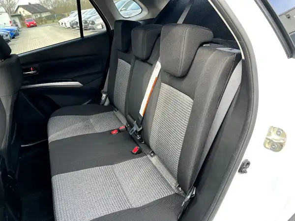 SUZUKI S-CROSS (13/26)