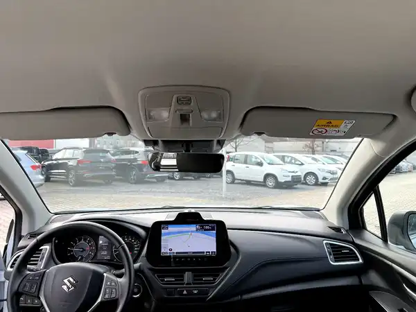 SUZUKI S-CROSS (18/26)