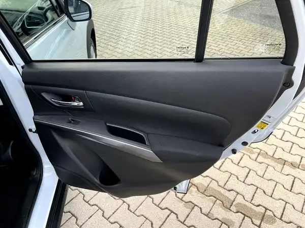 SUZUKI S-CROSS (14/26)