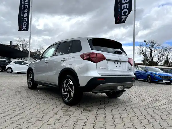 SUZUKI VITARA (2/26)