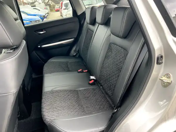 SUZUKI VITARA (13/26)