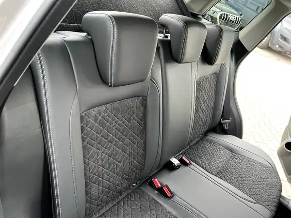 SUZUKI VITARA (16/26)