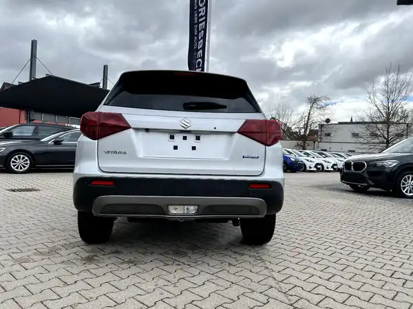 SUZUKI VITARA (3/26)