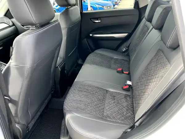 SUZUKI VITARA (12/27)