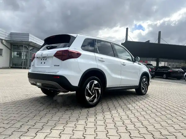 SUZUKI VITARA (4/27)