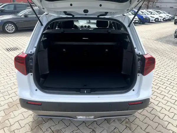 SUZUKI VITARA (7/27)