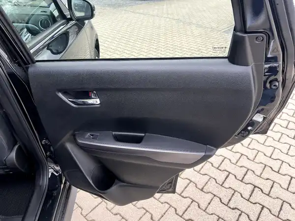 SUZUKI VITARA (14/27)