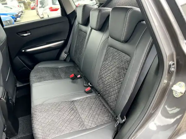 SUZUKI VITARA (13/26)