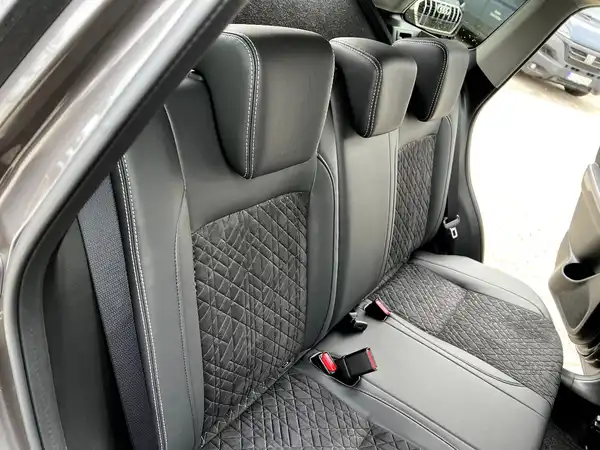 SUZUKI VITARA (16/26)