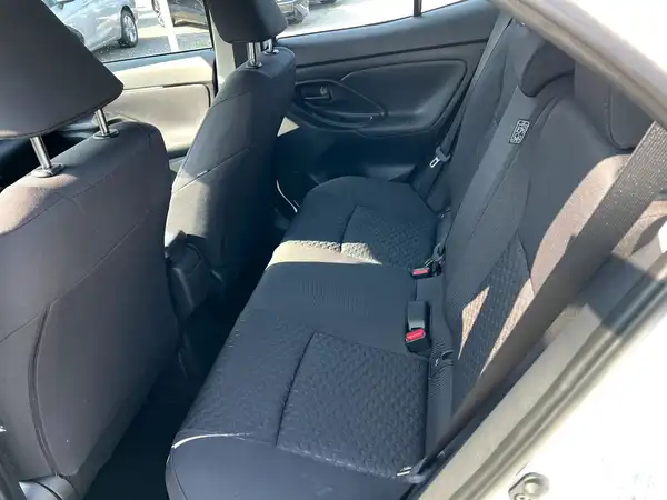 TOYOTA YARIS (12/26)