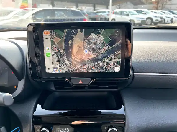 TOYOTA YARIS (24/26)