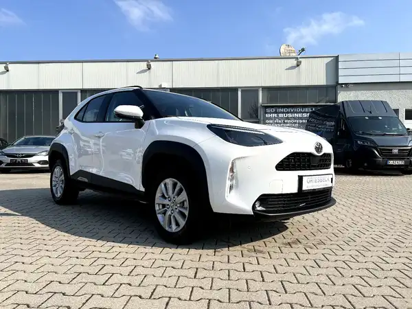 TOYOTA YARIS (5/26)