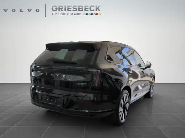 VOLVO EX90 (4/17)