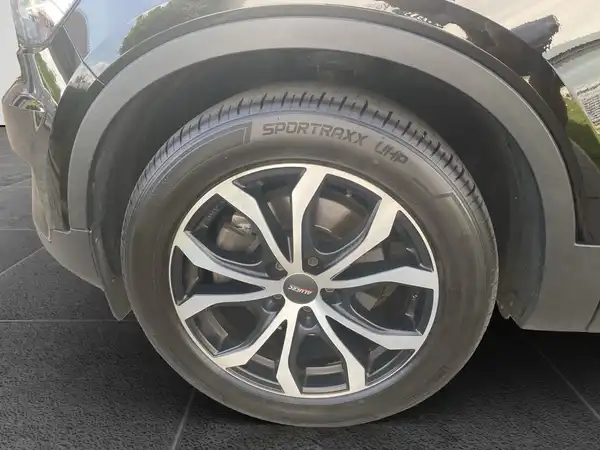 VOLVO C40 (15/22)