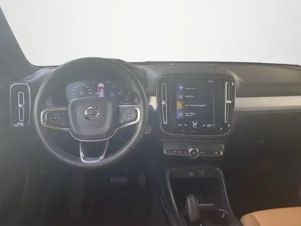 VOLVO C40 (8/22)