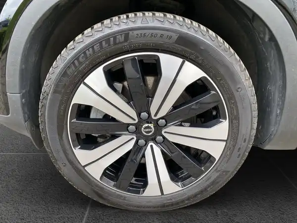 VOLVO C40 (15/19)