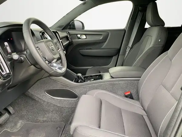 VOLVO C40 (7/19)