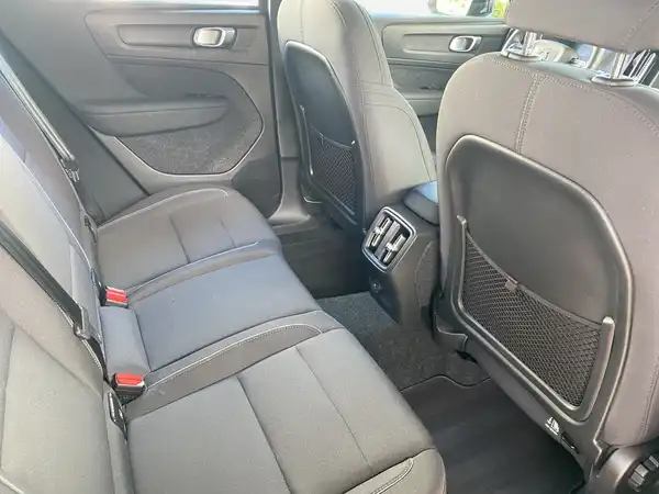 VOLVO C40 (13/20)