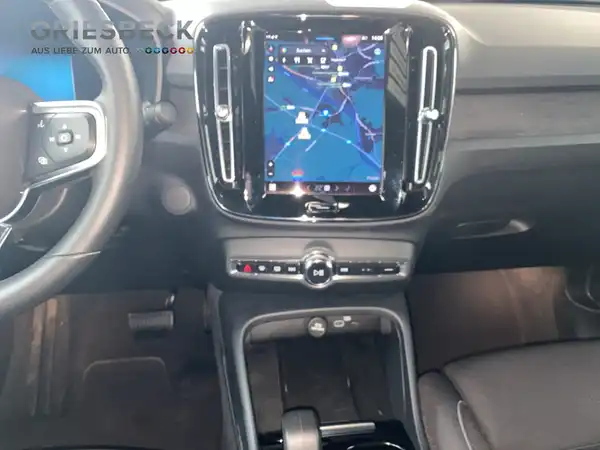 VOLVO C40 (11/17)
