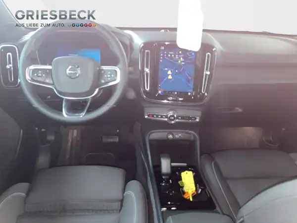 VOLVO C40 (10/17)