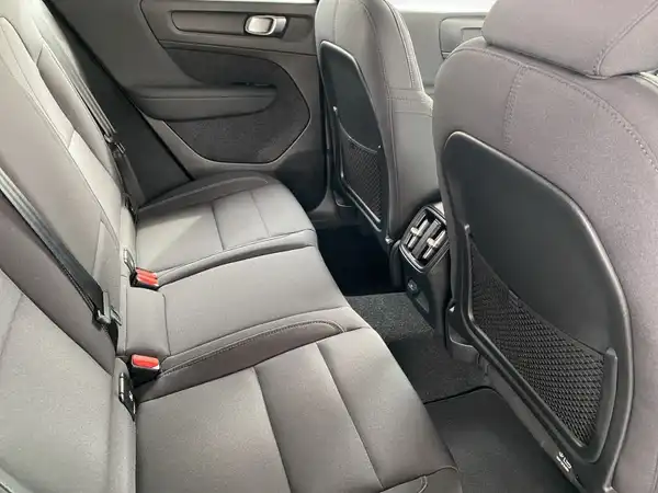 VOLVO C40 (13/22)