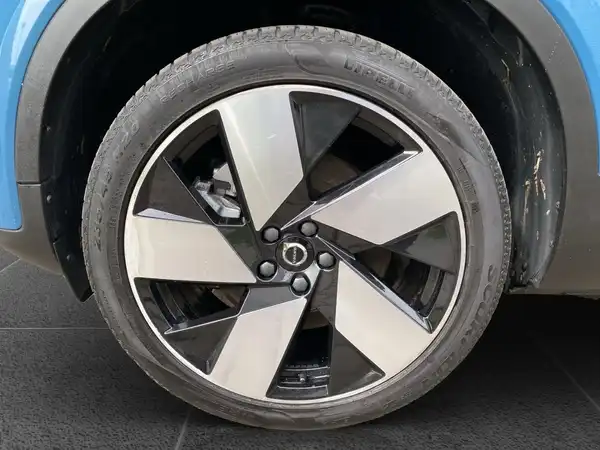 VOLVO C40 (15/22)