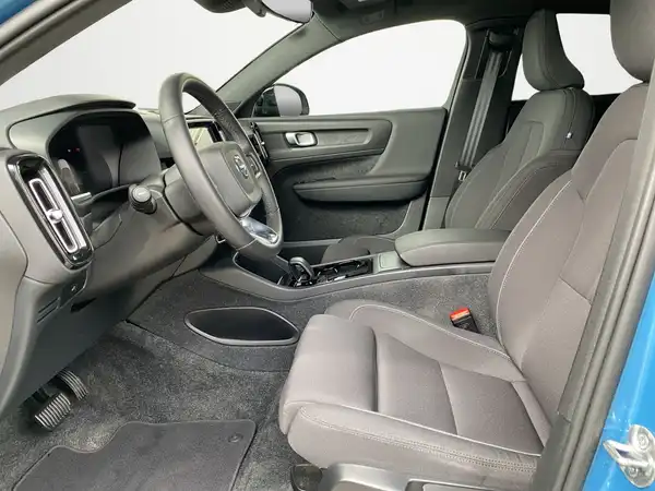 VOLVO C40 (7/22)