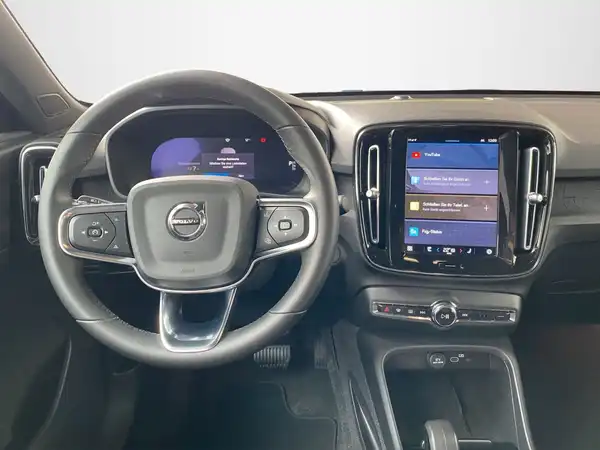 VOLVO C40 (8/22)