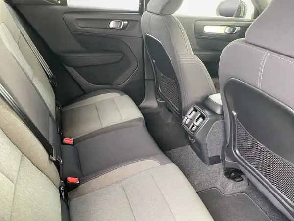 VOLVO C40 (13/21)