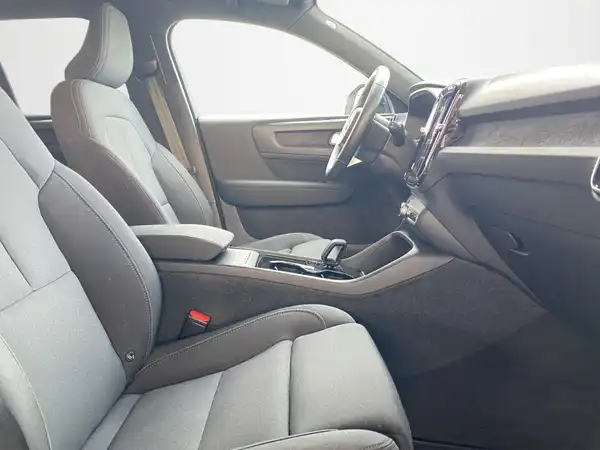 VOLVO C40 (12/20)