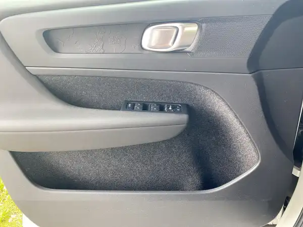 VOLVO C40 (17/20)