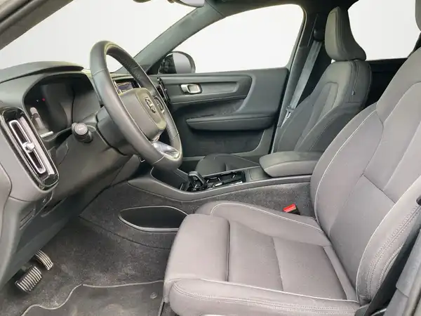 VOLVO C40 (7/20)
