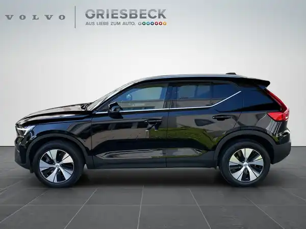 VOLVO C40 (2/21)