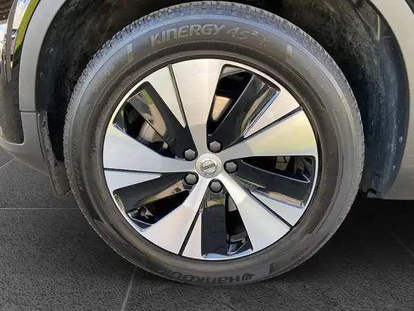 VOLVO C40 (15/21)