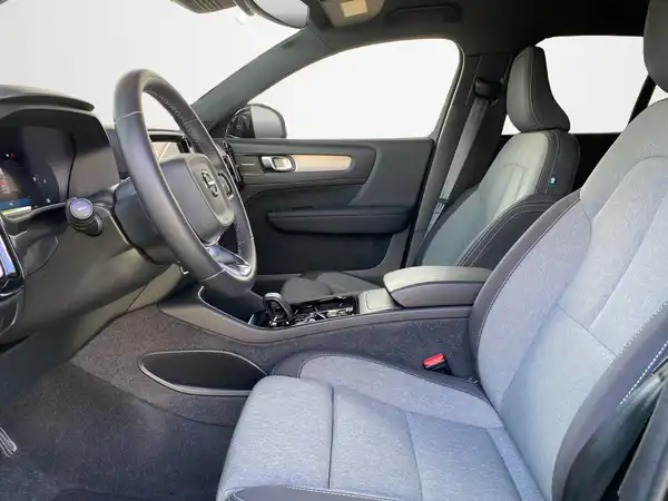 VOLVO C40 (7/21)