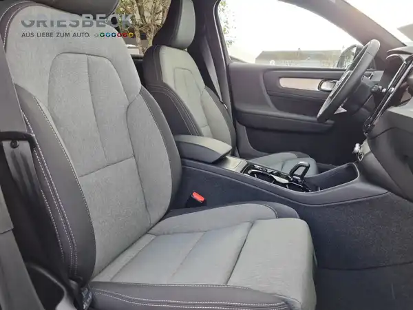 VOLVO C40 (9/14)