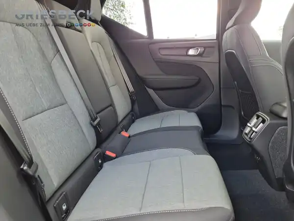 VOLVO C40 (10/14)