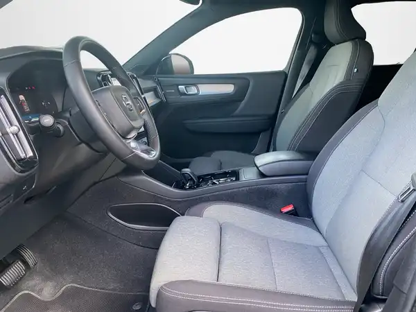 VOLVO C40 (7/22)