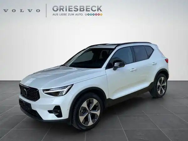 VOLVO C40 (1/22)