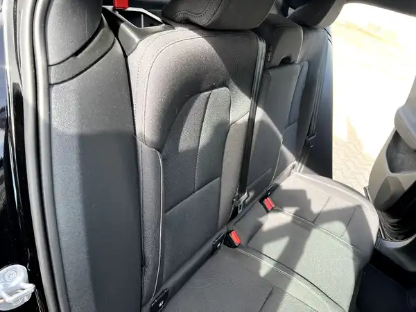 VOLVO C40 (17/28)