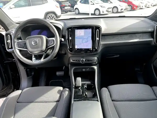 VOLVO C40 (19/28)