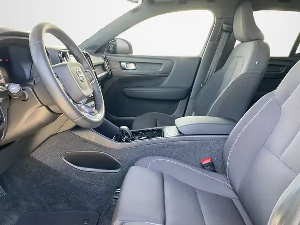 VOLVO C40 (7/22)