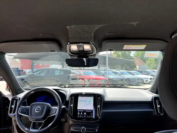 VOLVO C40 (20/28)