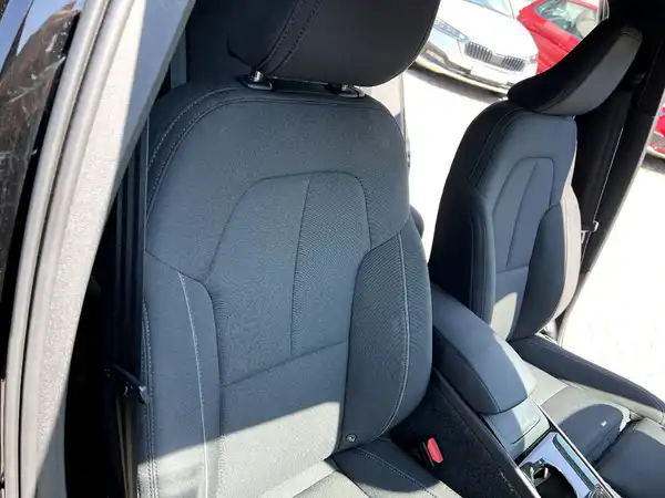 VOLVO C40 (24/28)