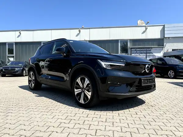 VOLVO C40 (6/28)