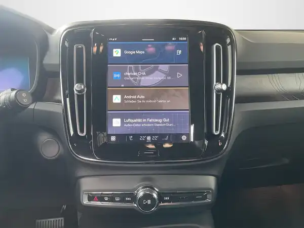 VOLVO C40 (11/19)
