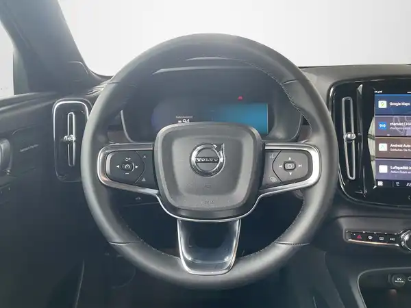 VOLVO C40 (10/19)