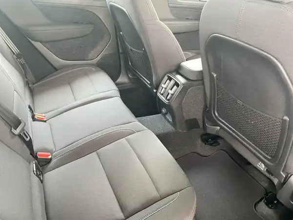 VOLVO C40 (13/22)